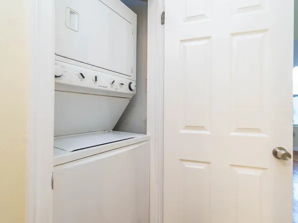 127 Madison Street image 13 of 14