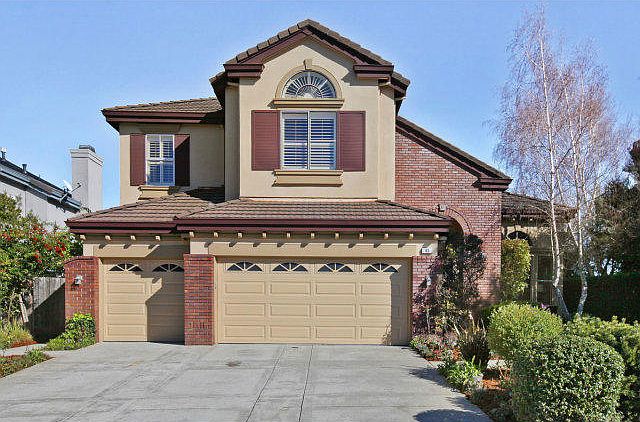 1st image of 93 Lakewood Cir