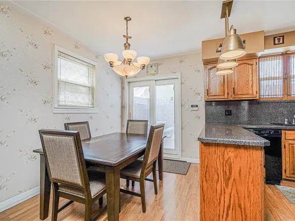 326 Bay 14th Street image 12 of 36