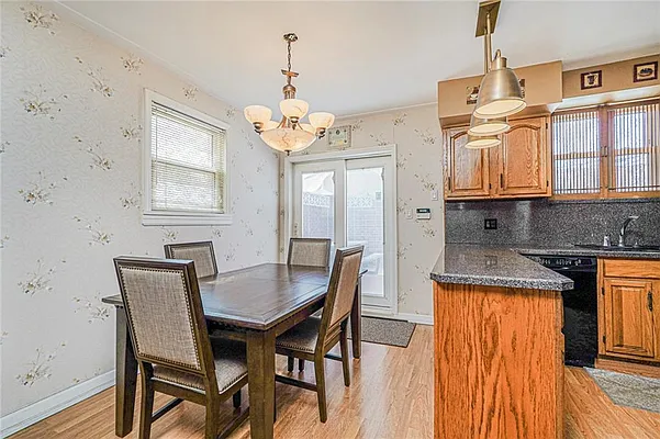Sold by Remax Real Estate Professionals | media 12