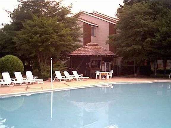 3rd image of 129 Cape Dorey Dr
