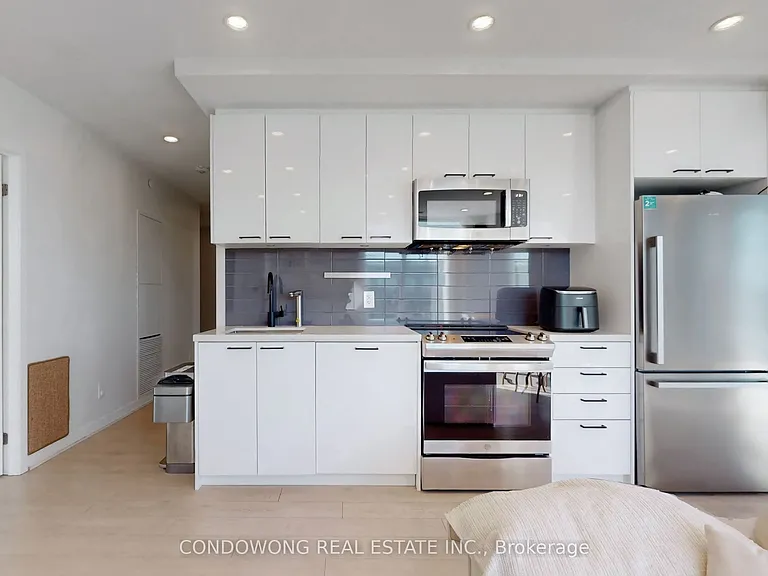 1808 Saint Clair Ave W #1101 — Photo 2