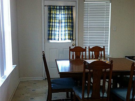 Breakfast room is huge