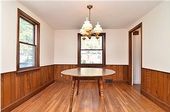 5th image of 64 Clarendon St