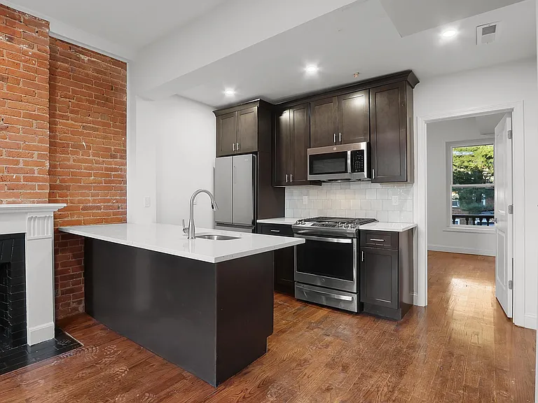 57 Trumbull St #2F — Photo 3
