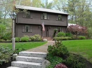 236 Perkins Row, Topsfield, MA 01983