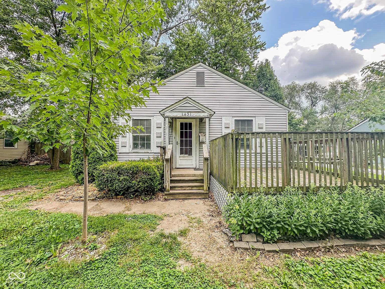 1431 N Luett Ave photo 1