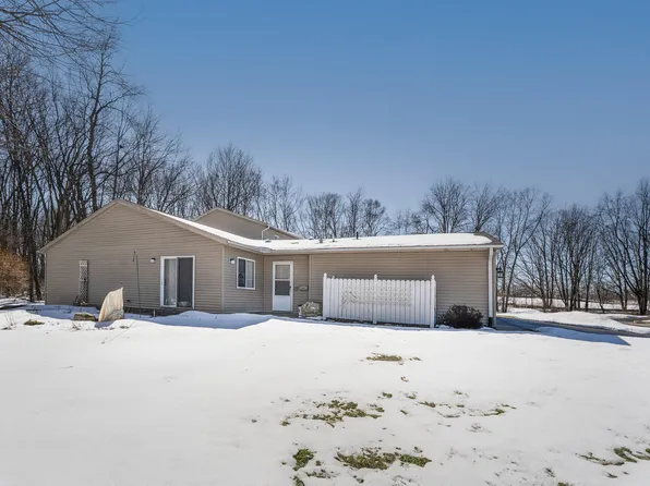 1078 Wedgewood Dr, Plainwell, MI 49080