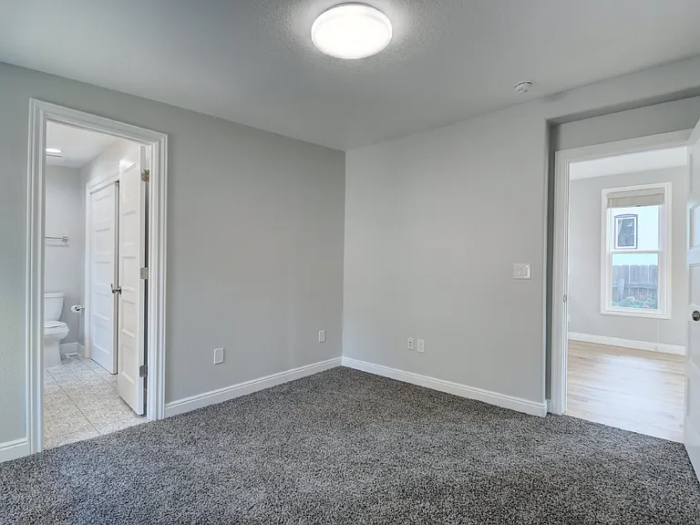 2643 W 38th Ave — Photo 8