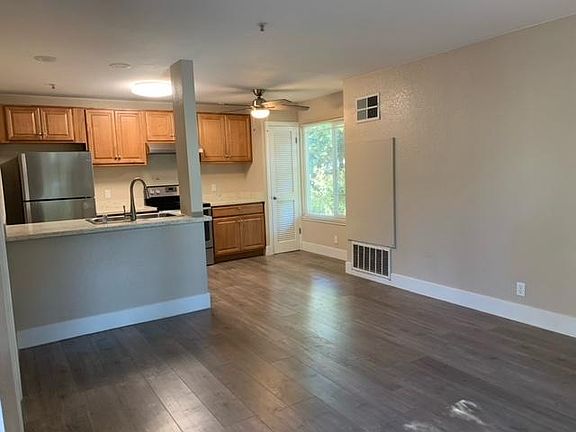 3rd image of 2501 Imola Ave W APT 115