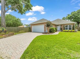 3171 Oak Shadow Ln, Pensacola, FL 32504