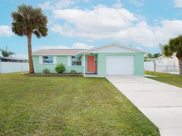 857 E 3rd St, Englewood, FL 34223