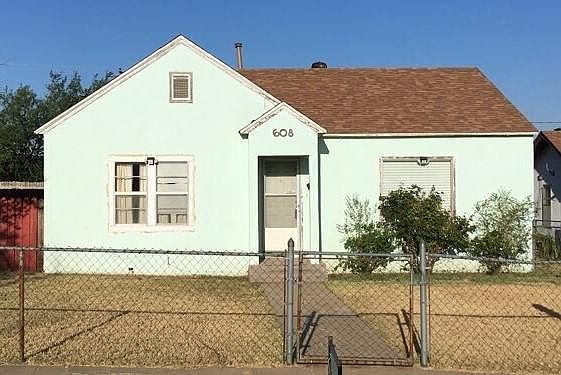 1st image of 608 S Bell St