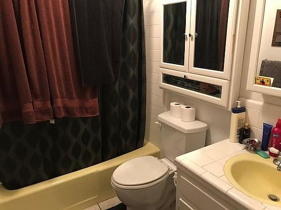 5th image of 1719 Brooks Dr