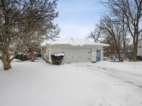 301 Viking Pl, Liverpool, NY 13088