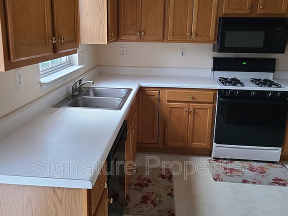 2nd image of 9503 Cottesmore Ln