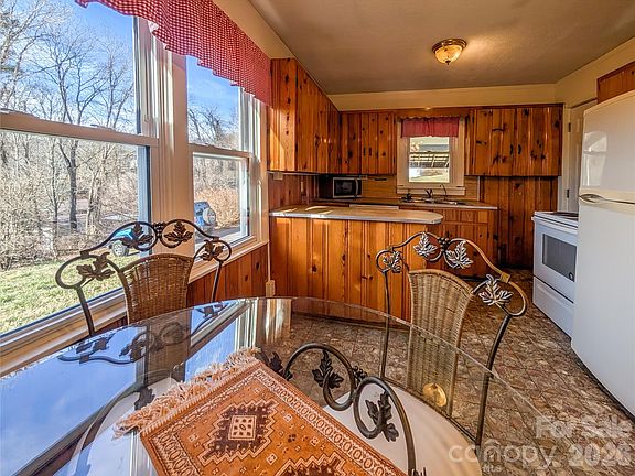 5th image of 97 Tom Sparks Rd