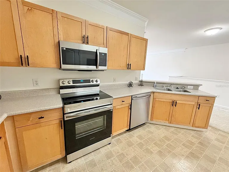 8801 Villa View Cir #202 — Photo 14
