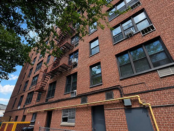 4th image of 1075 Sheepshead Bay Rd APT 6E