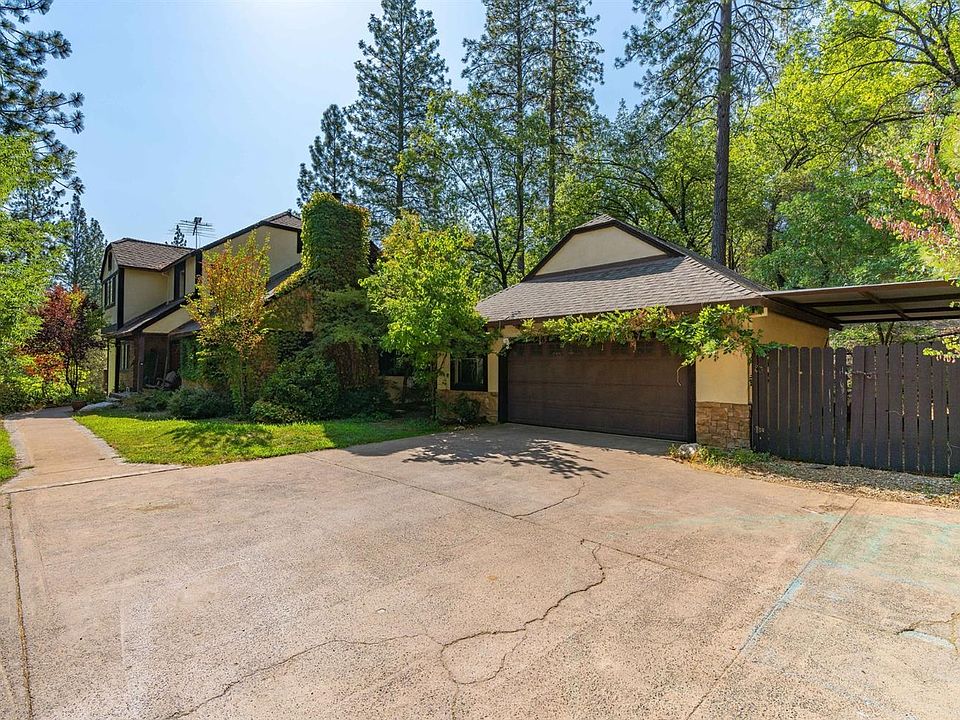 1st image of 31 Woodland Dr