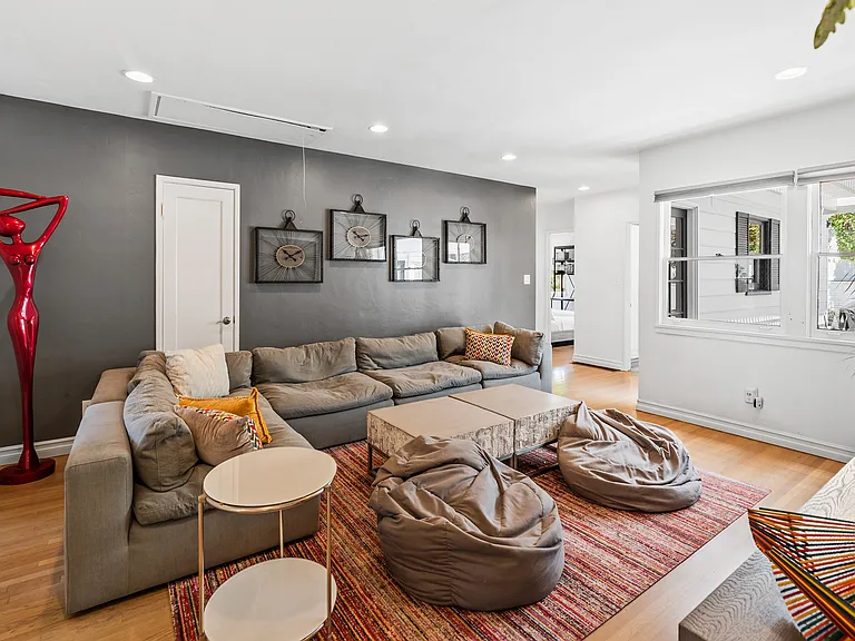 2363 Avenida De La Playa — Photo 41
