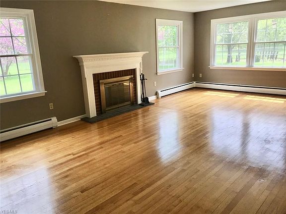 2nd image of 42809 Galaxy Dr