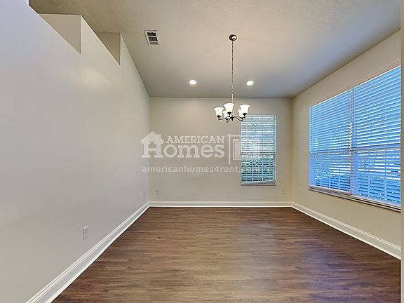 4th image of 4316 Hanover Park Dr