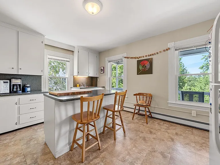 29 Colby St #2 — Photo 8