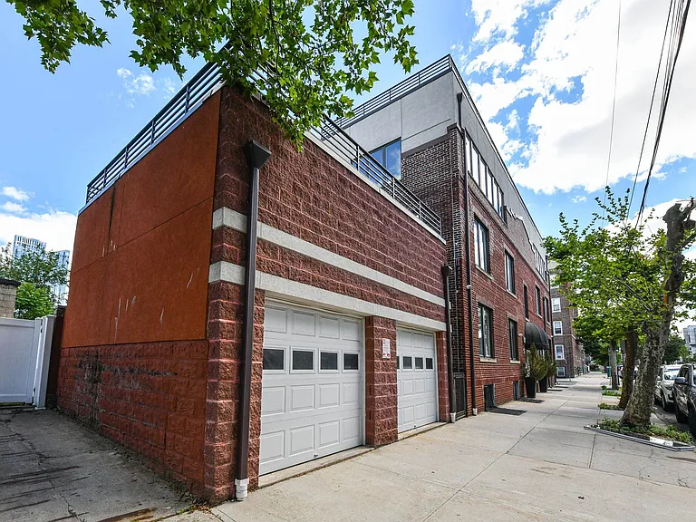 58 Giles Ave #3 — Photo 28