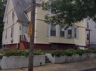 88 Bain St, Cranston, RI 02920