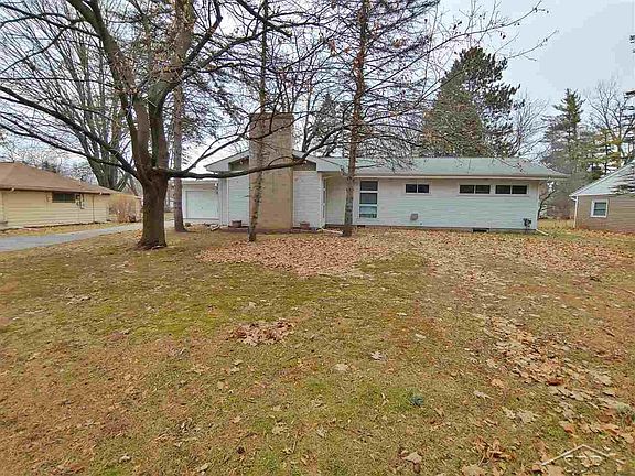 4th image of 3395 Woodland Ct