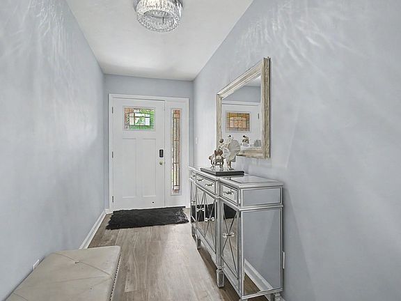 5th image of 8431 Hannary Dr