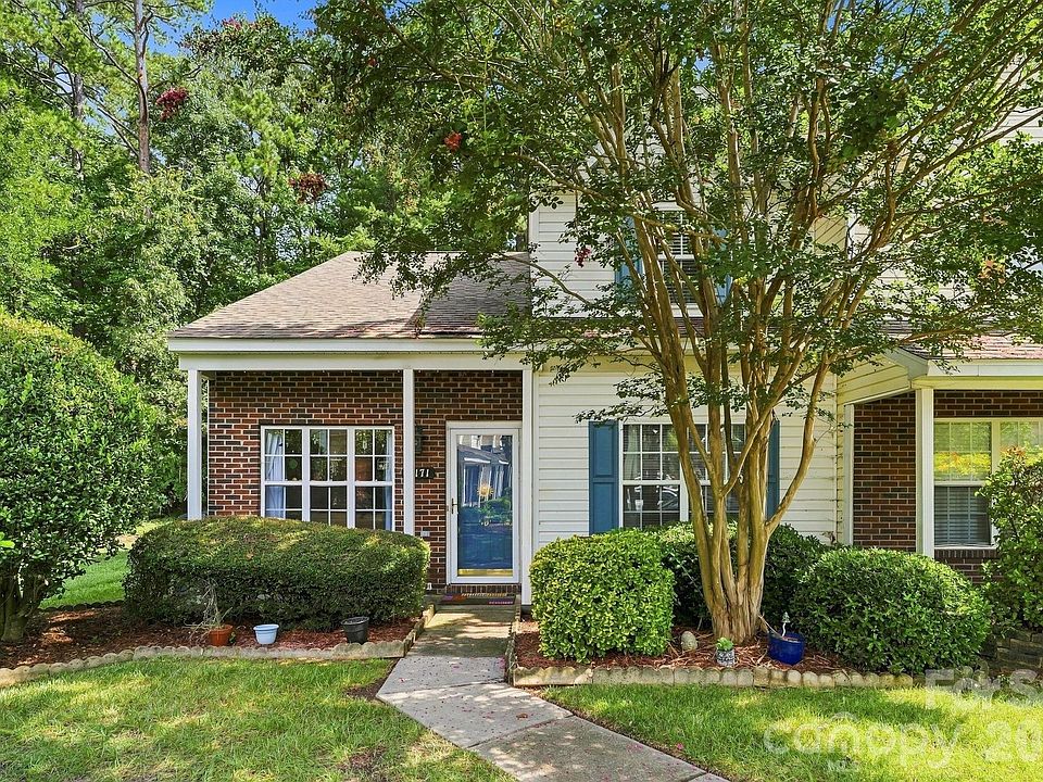 1st image of 10171 Reindeer Way Ln