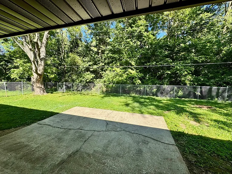 5901 Milhouse Ct — Photo 11