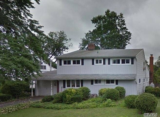 1st image of 28 Arbor Ln
