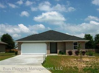 550 S Elgin Ave, Bolivar, MO 65613