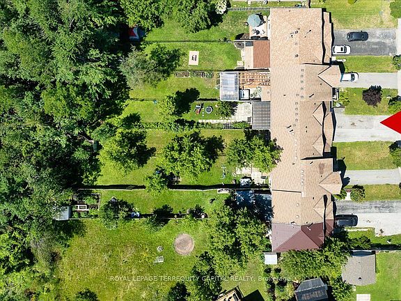 3rd image of 9 Seymour Cres