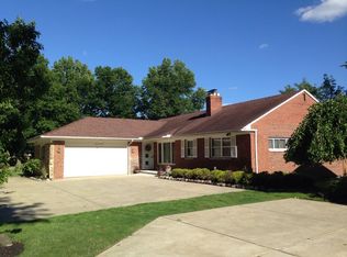 5778 Alberta Dr, Lyndhurst, OH 44124
