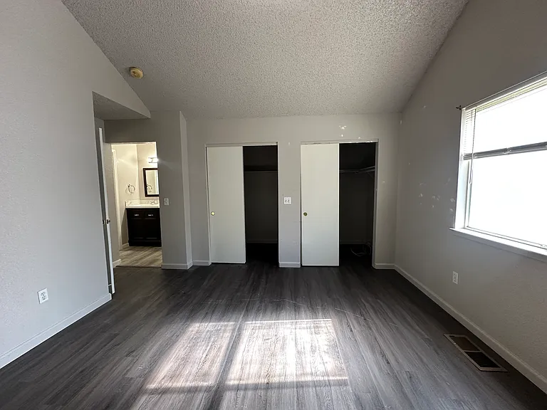 4541 Creekside Cir — Photo 19