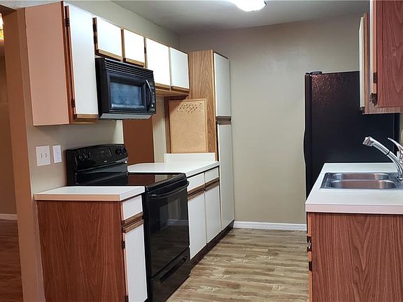 2nd image of 6299 Arlington Ct #212