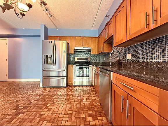 2nd image of 209 Riverview Ave APT 29