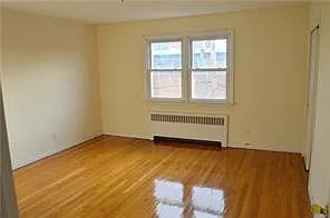 8 Ambrose Pl #2 — Photo 4