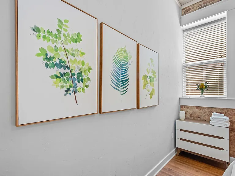 116 S Broadway St — Photo 7