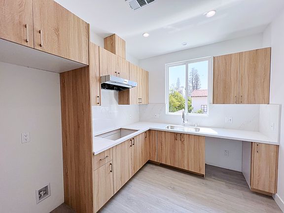 5th image of 95 Harkness Ave #201