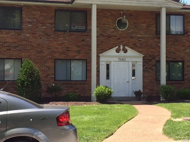 7840 Sunray Ln APT 3 photo 1