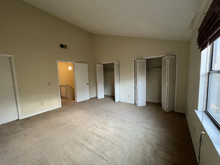 803 Kelly Dr — Photo 12