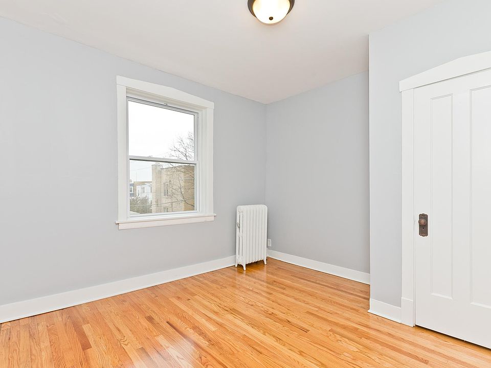 1st image of 4139 W Leland Ave #4139/2E