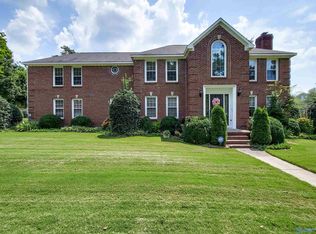 2925 Deer Valley Dr SE, Brownsboro, AL 35741