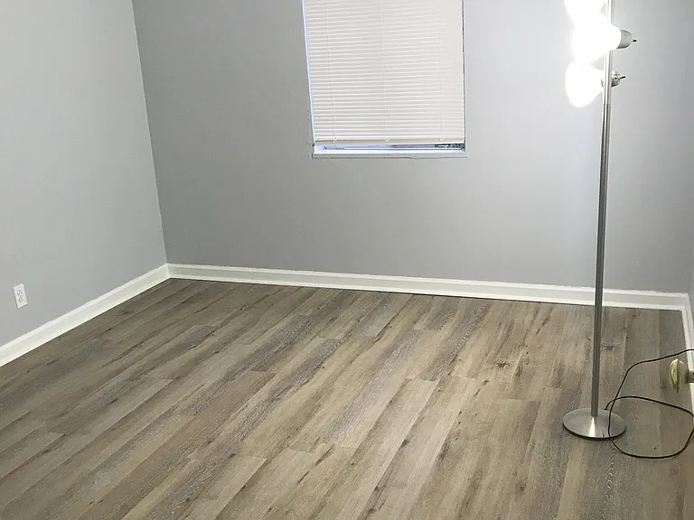 24 Fernwood Ave #1 — Photo 4