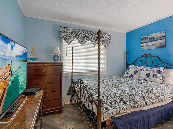4th image of 9581 Shore Dr. #132
